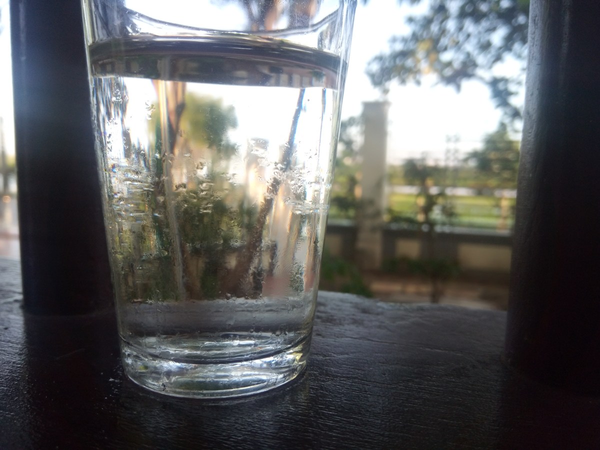 Hạ trôi đi trong từng khoảng&nbsp;khắc